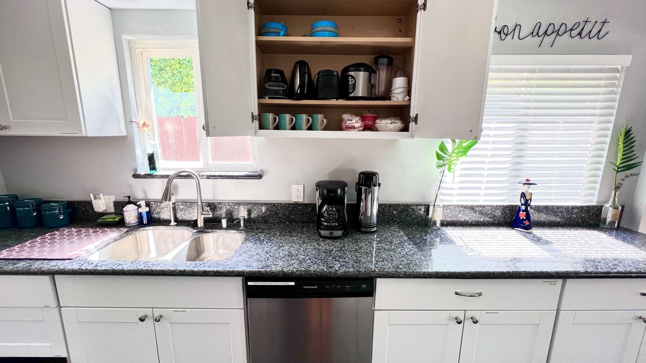 Photo of Kitchen in Encino