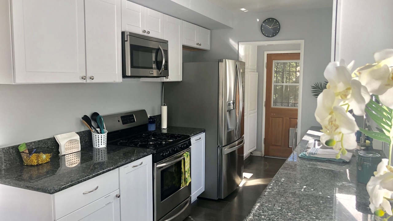 Photo of Kitchen in Encino
