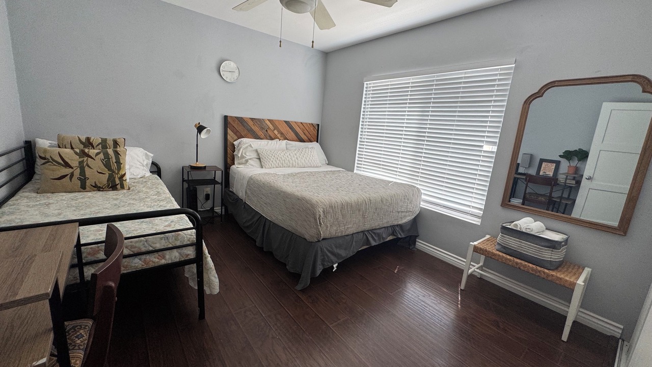 Photo of Bedroom in Encino