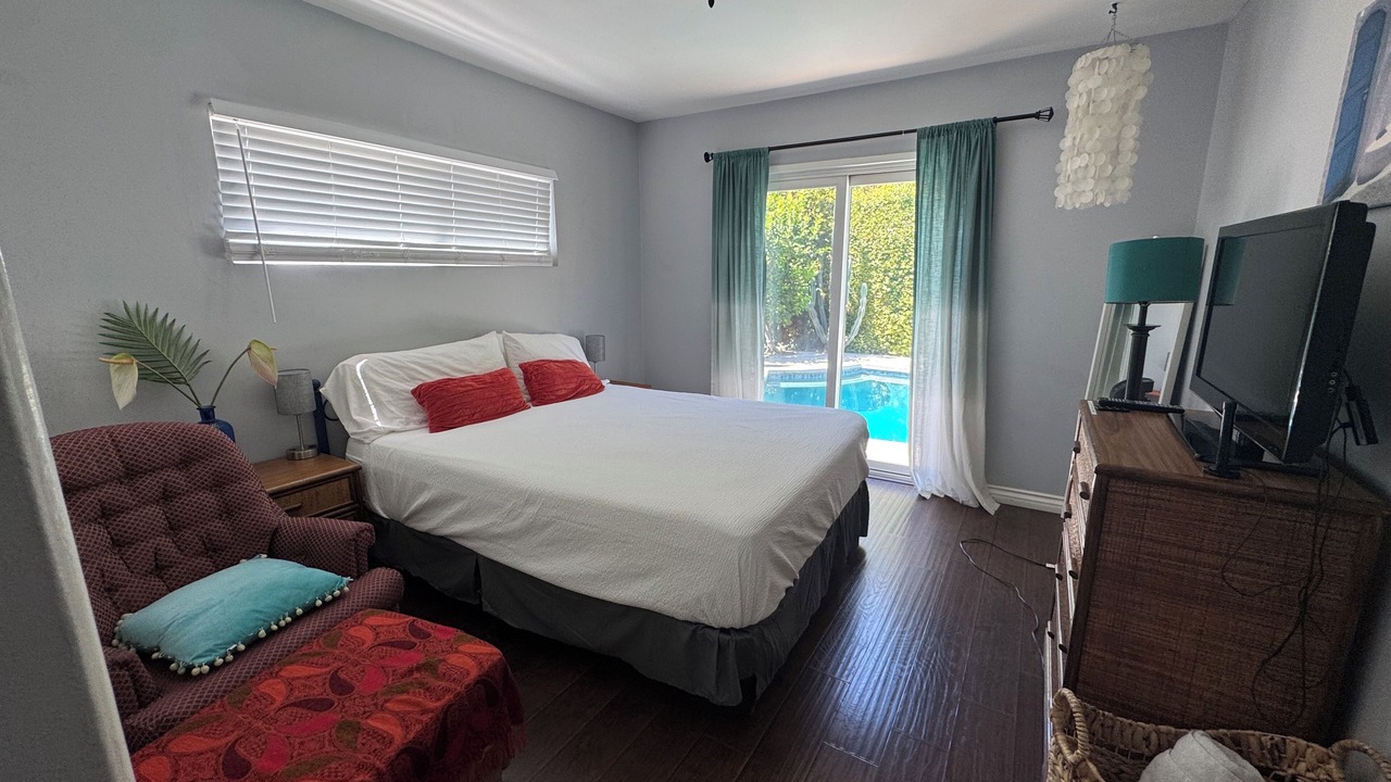 Photo of Bedroom in Encino