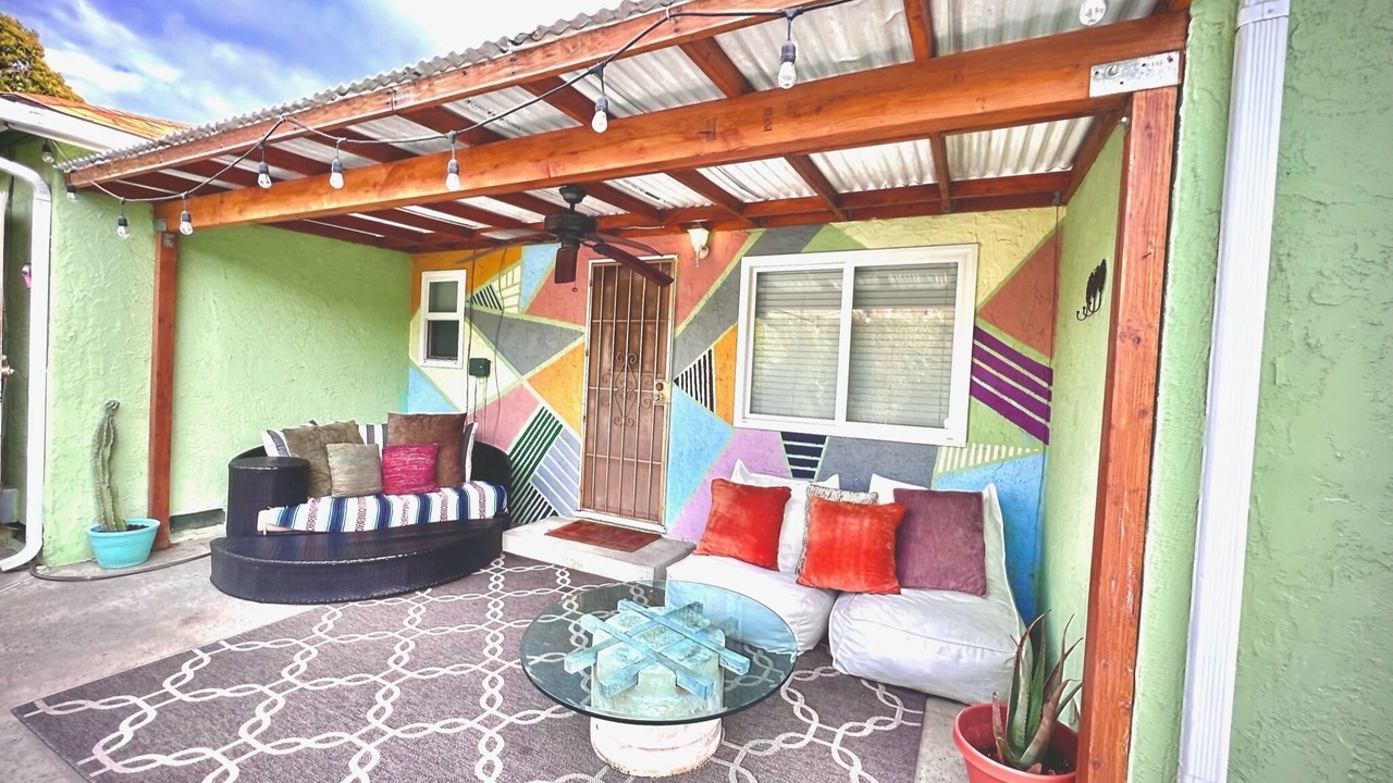Photo of Patio Balcony in Encino