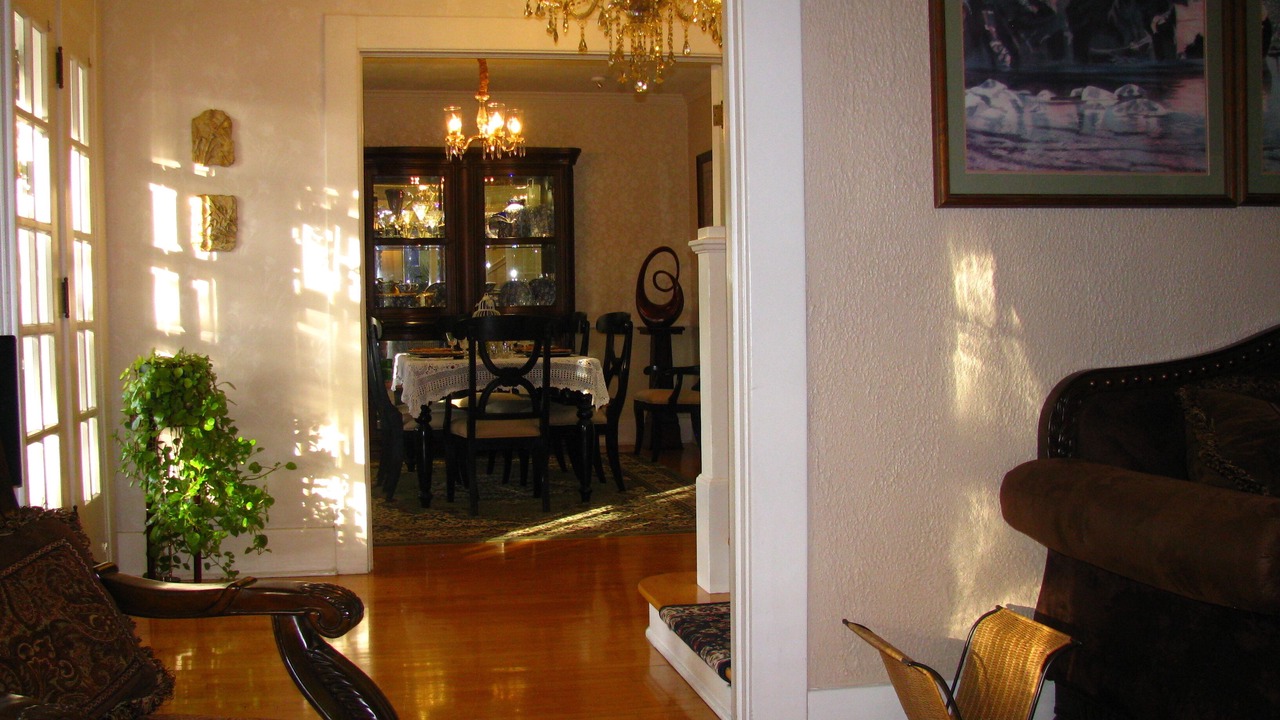Photo of Bedroom in Roseburg