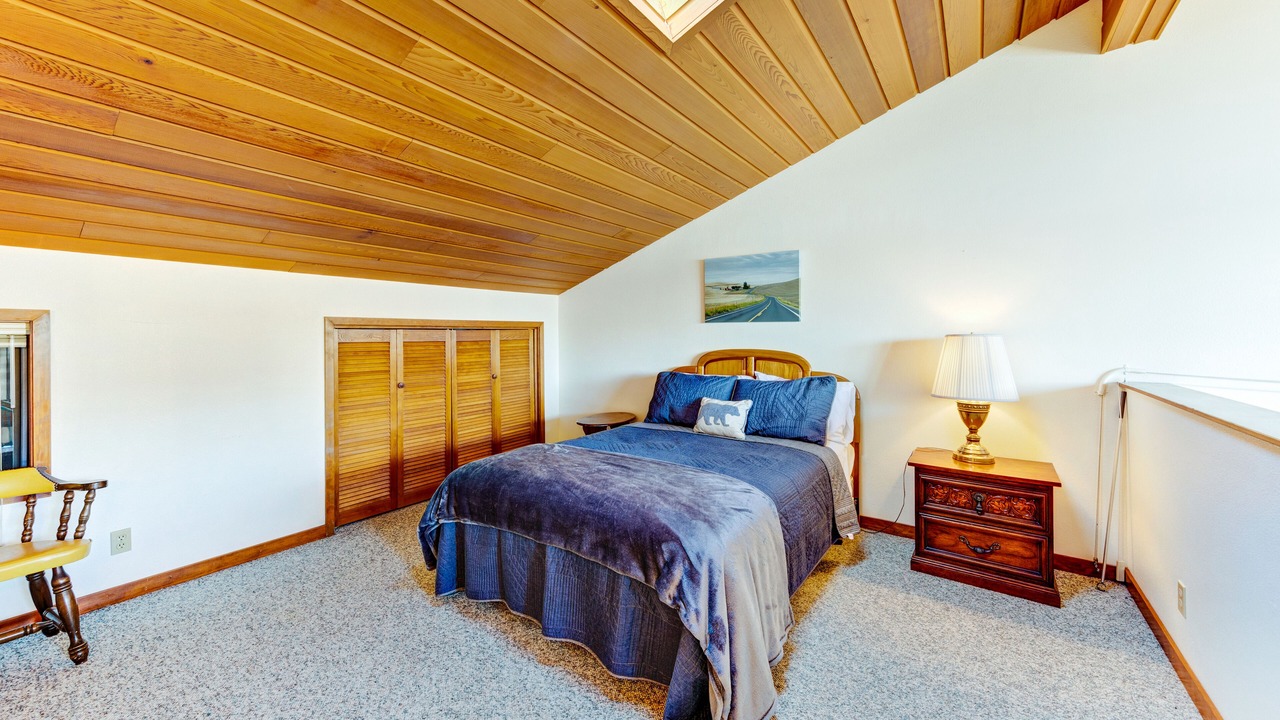 Photo of Bedroom in Gold Beach