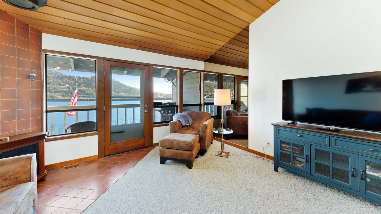 Photo of Livingroom in Gold Beach