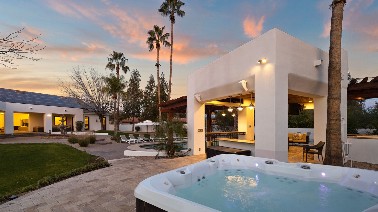 Photo of Patio Balcony in La Tierra Estates