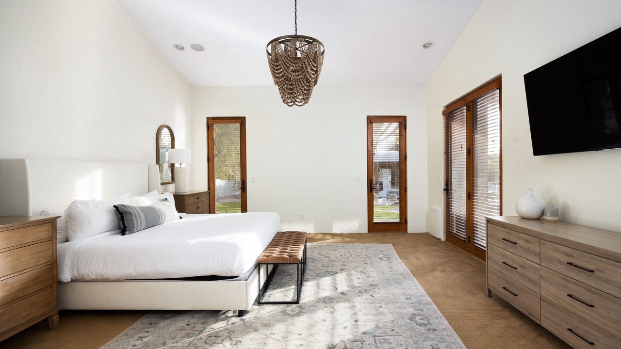 Photo of Bedroom in La Tierra Estates
