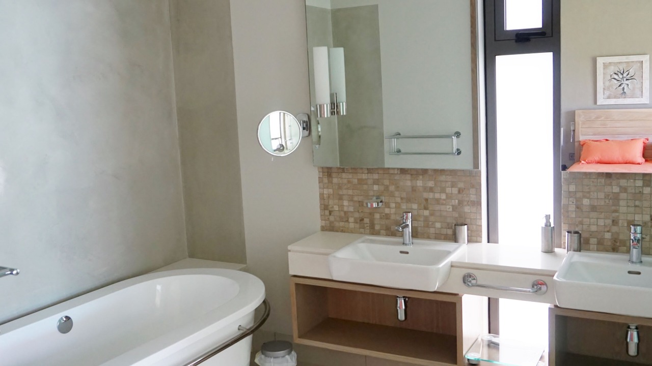 Photo of Bathroom in Grand River South East