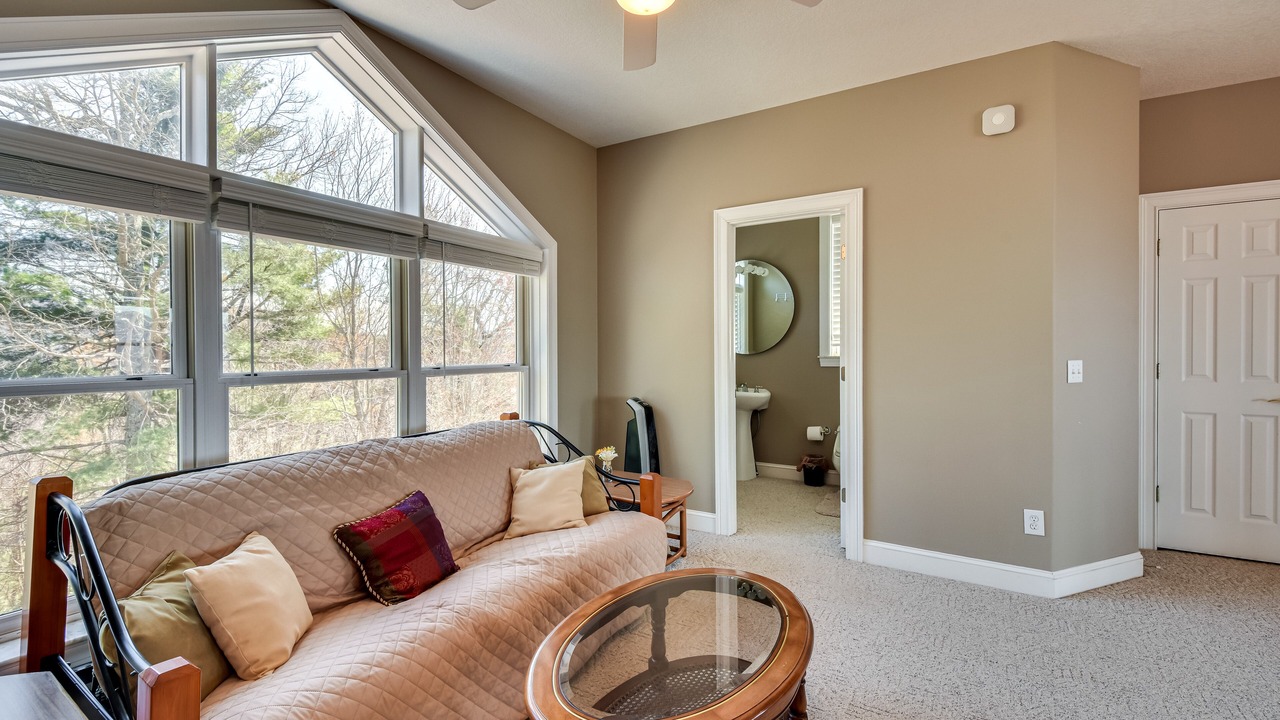 Photo of Livingroom in Dillard