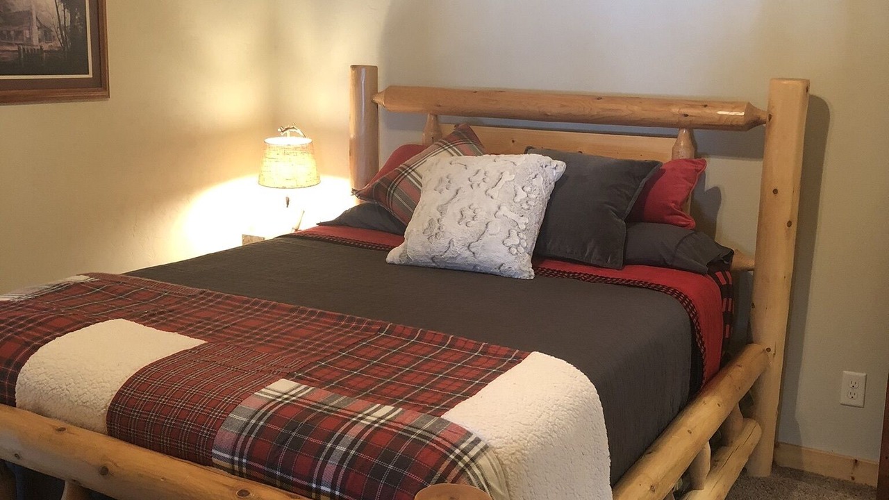Photo of Bedroom in Townsend