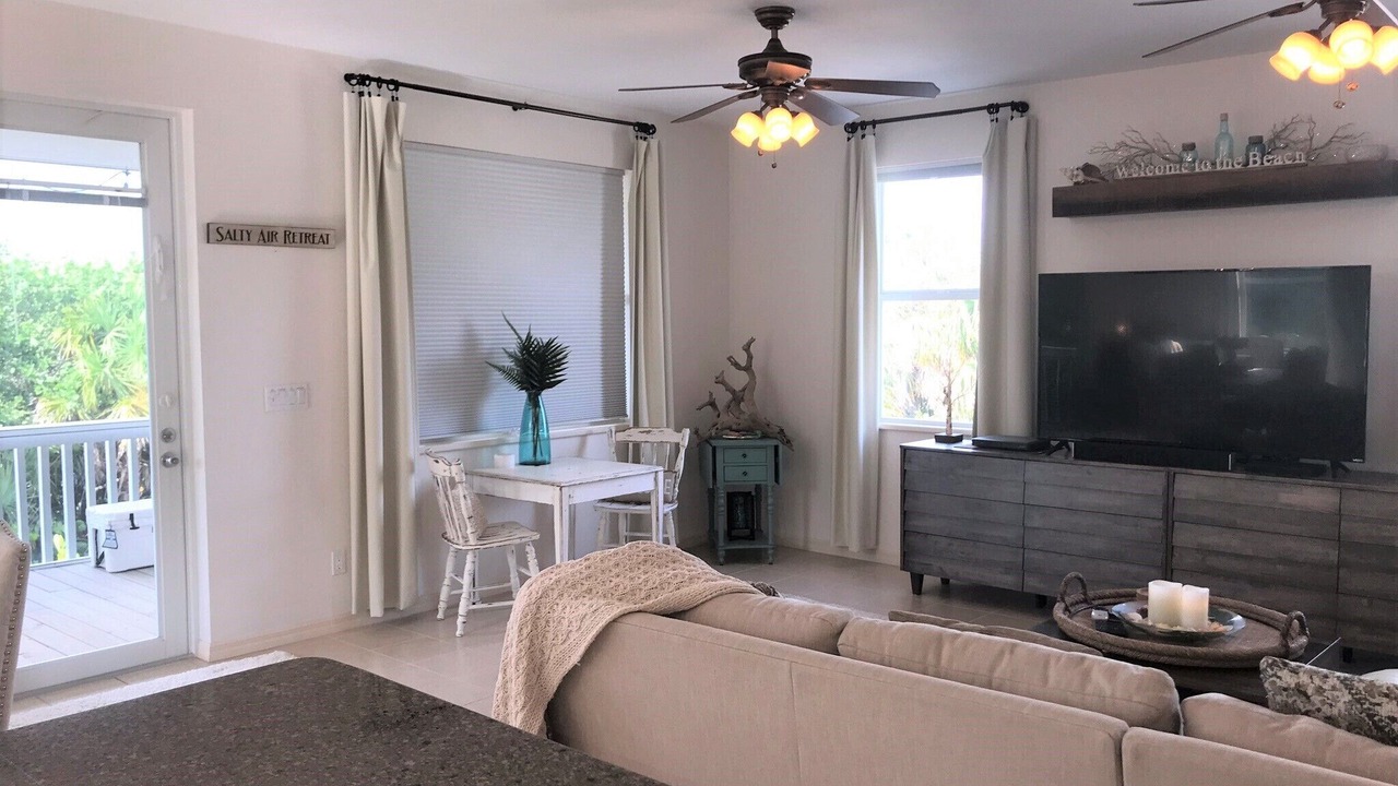 Photo of Livingroom in North Captiva
