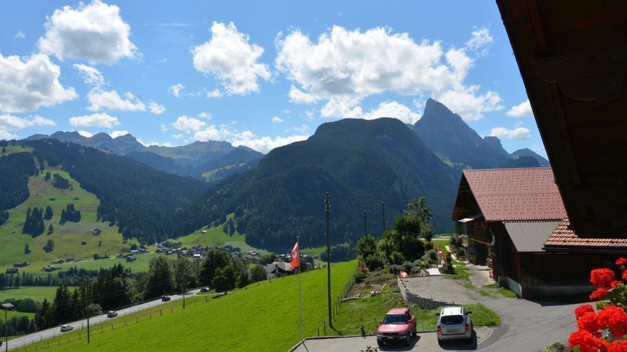 Photo of Others in Saanen