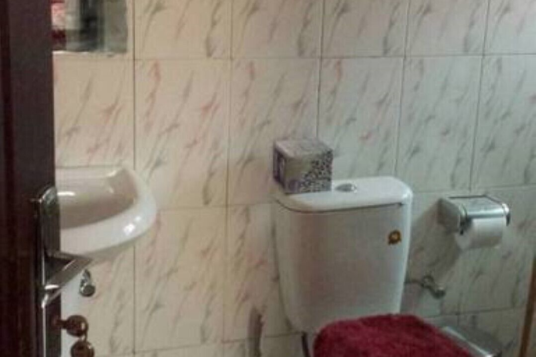 Photo of Bathroom in Ngleshi Amanfro
