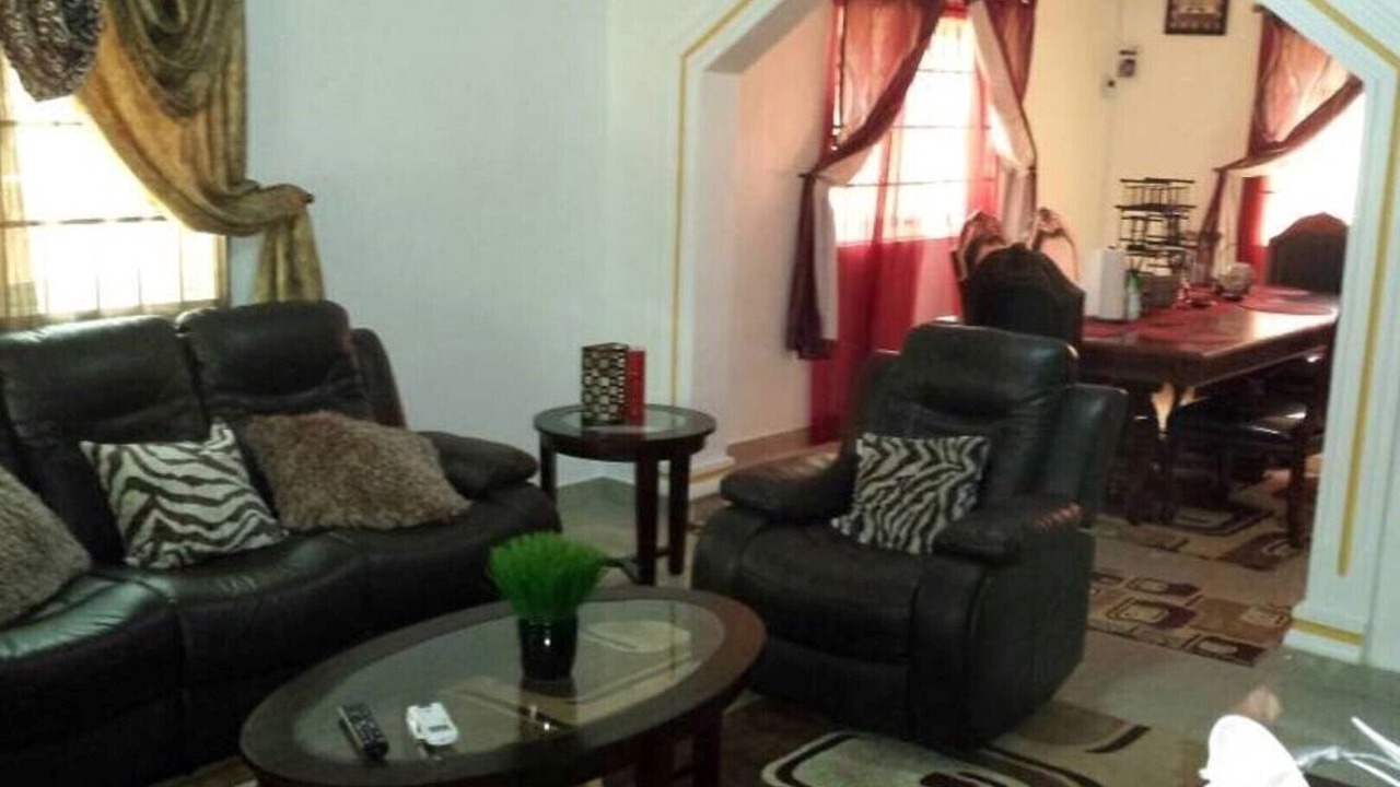 Photo of Livingroom in Ngleshi Amanfro
