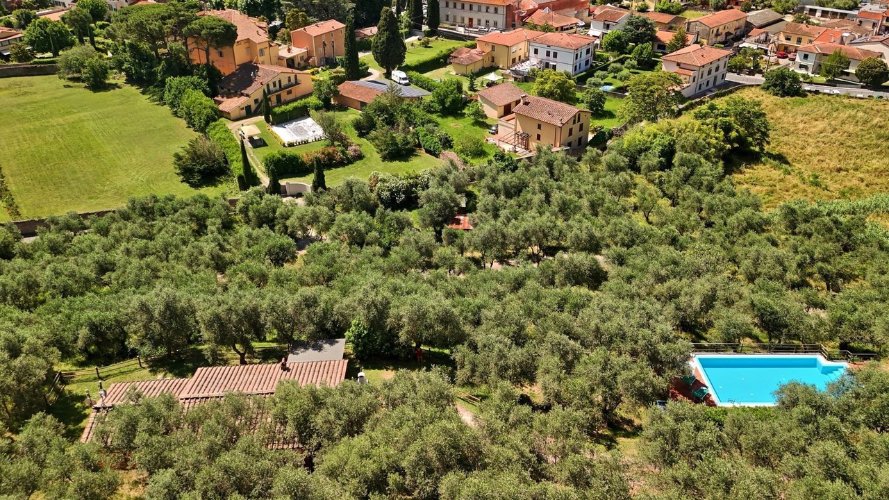 Photo of Outdoor in Calci