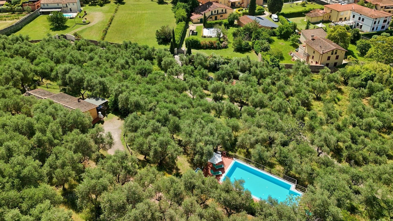 Photo of Outdoor in Calci