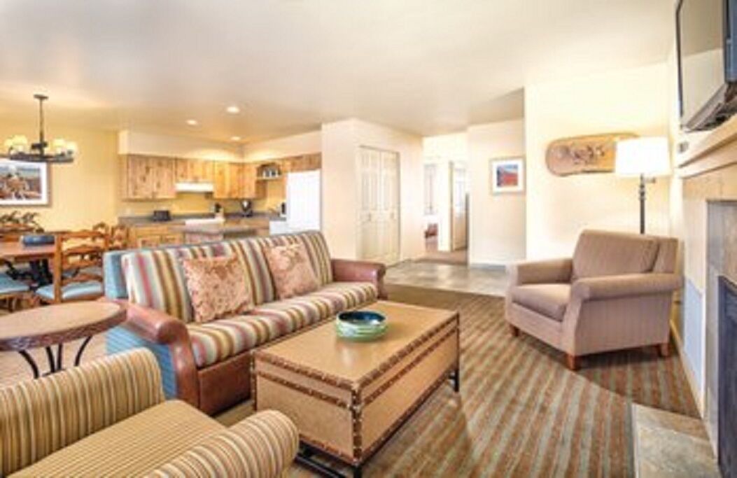 Photo of Livingroom in Klamath Falls