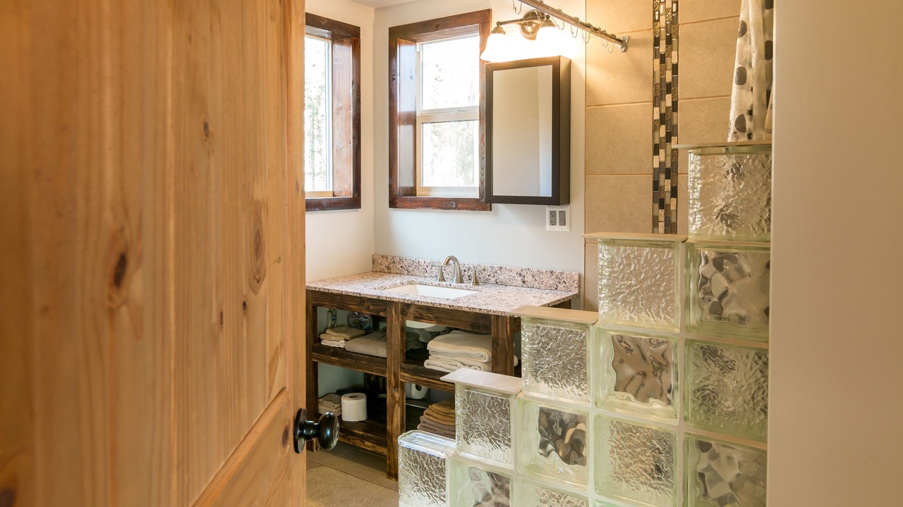 Photo of Bathroom in Talkeetna