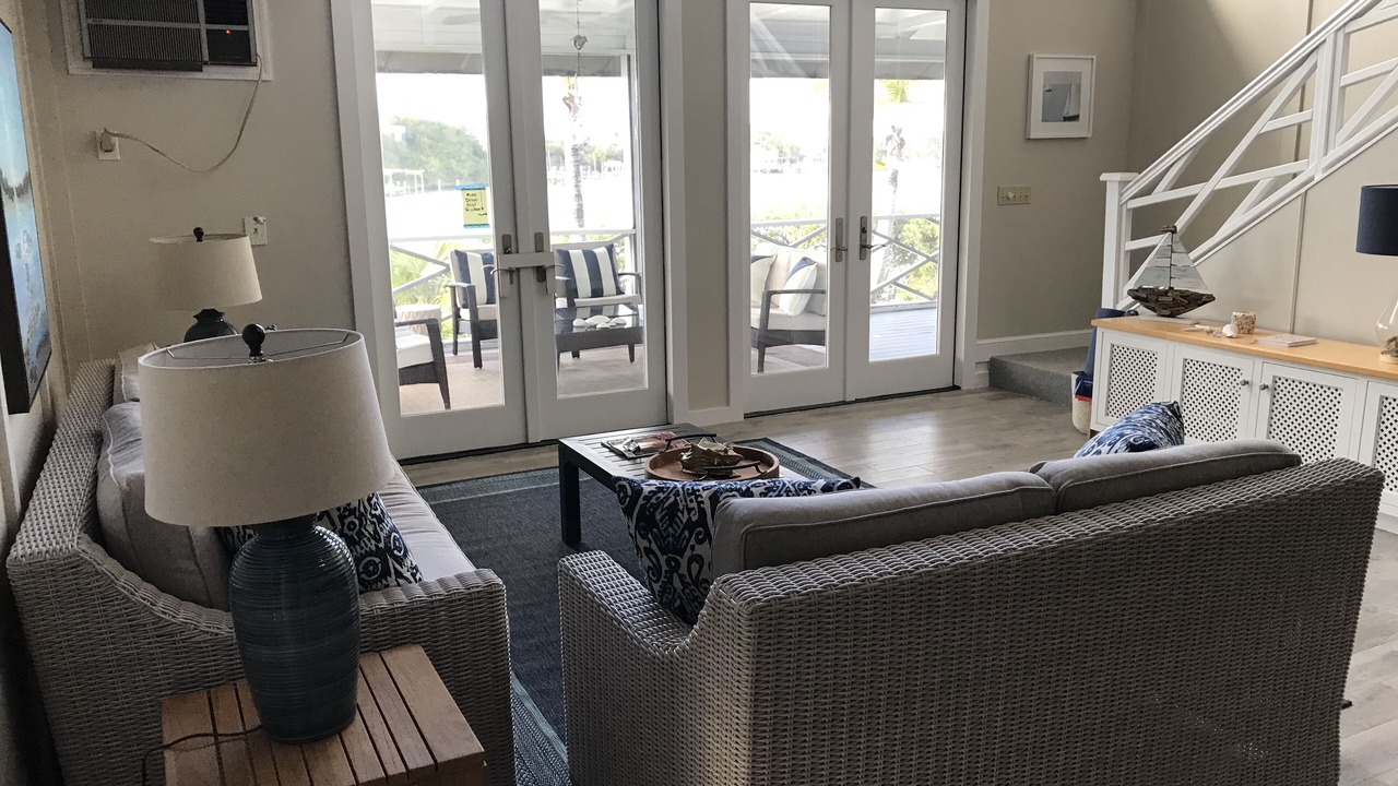 Photo of Livingroom in Lubbers Quarters Cay