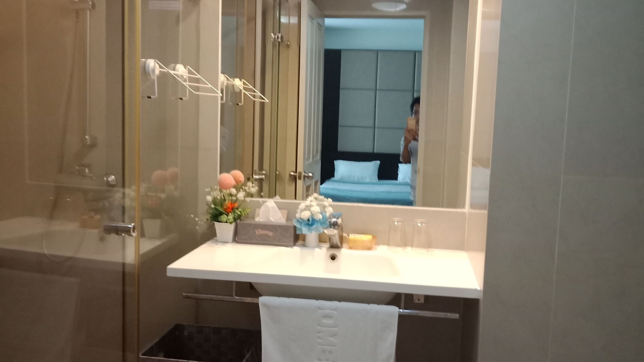 Photo of Bathroom in Yan Nawa