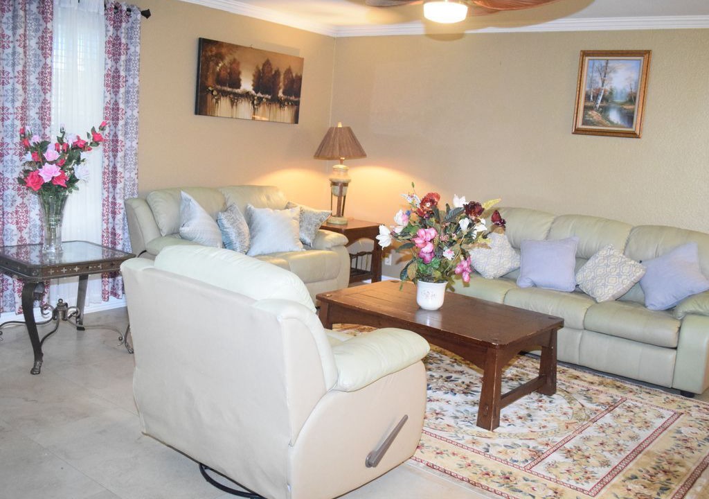 Photo of Livingroom in Wetmore