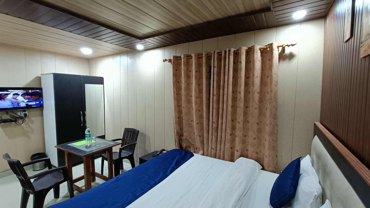 Photo of Bedroom in Bhimtal