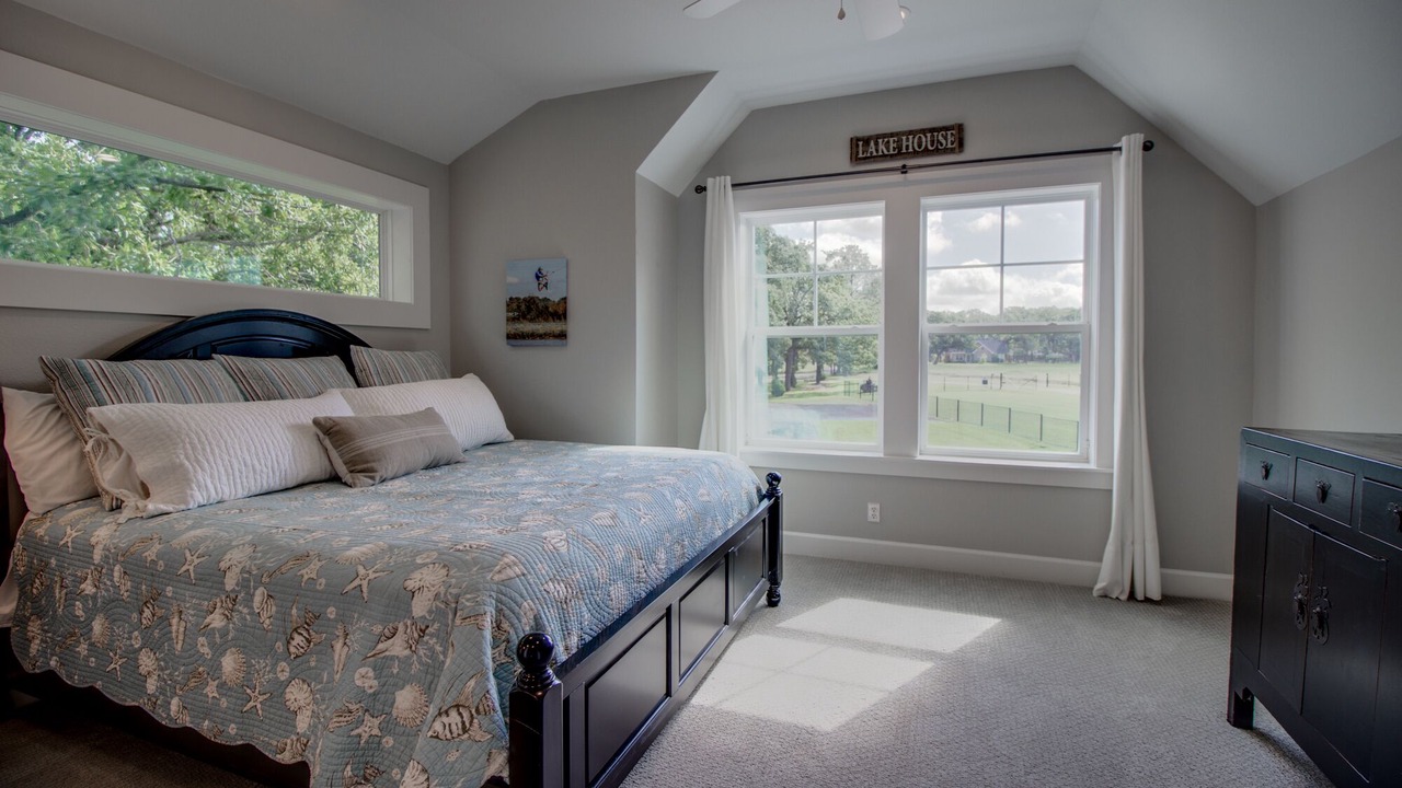 Photo of Bedroom in Star Harbor