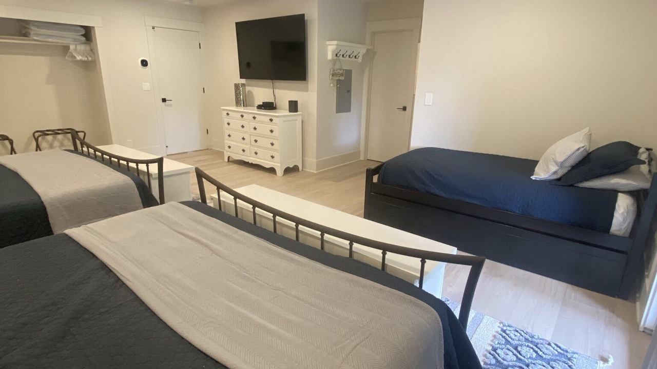 Photo of Bedroom in Cannon Beach