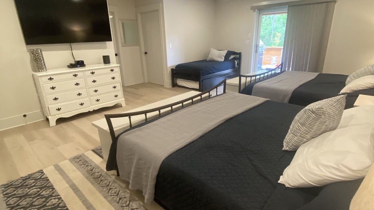 Photo of Bedroom in Cannon Beach
