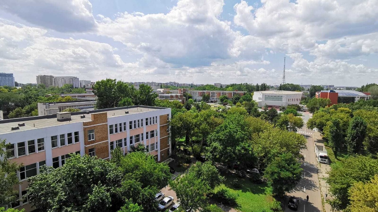 Photo of Outdoor in Sector 6