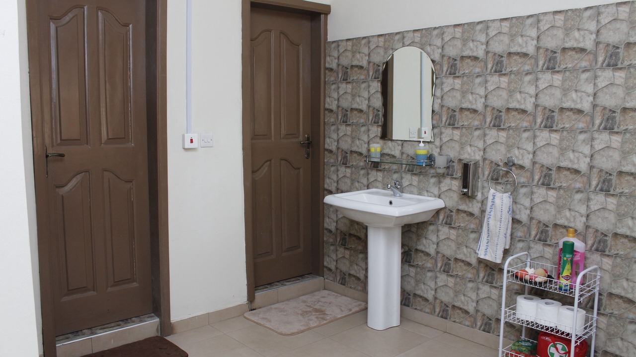 Photo of Bathroom in Teshie