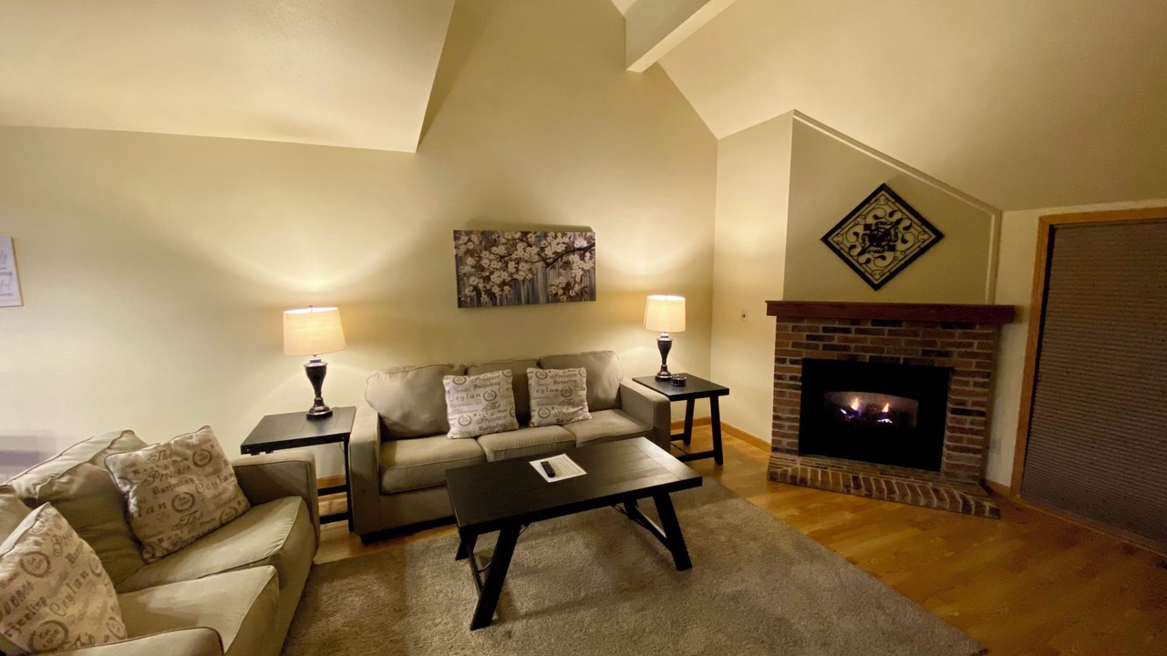 Photo of Livingroom in Lake Delton