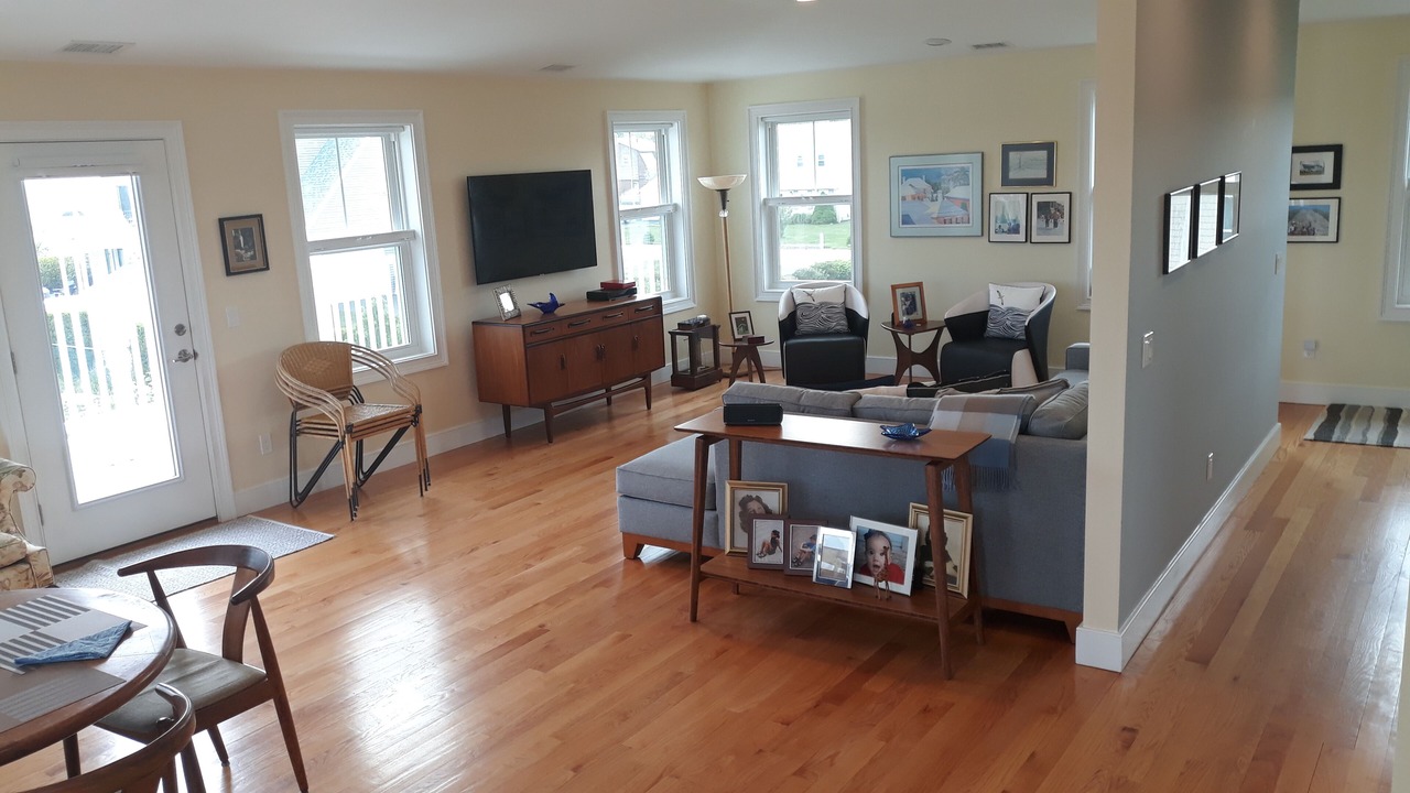 Photo of Livingroom in Eastward Look