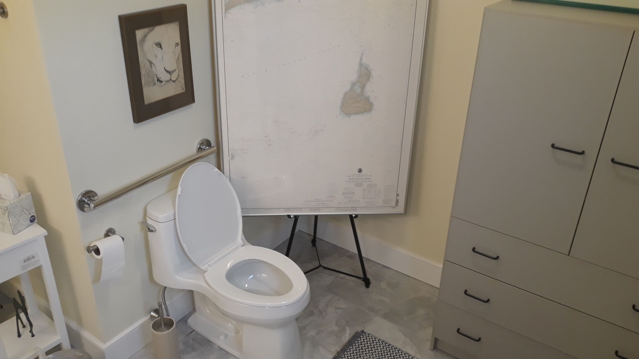 Photo of Bathroom in Eastward Look
