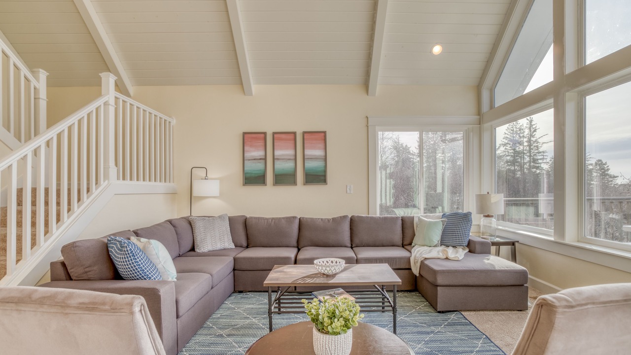 Photo of Livingroom in Tillamook
