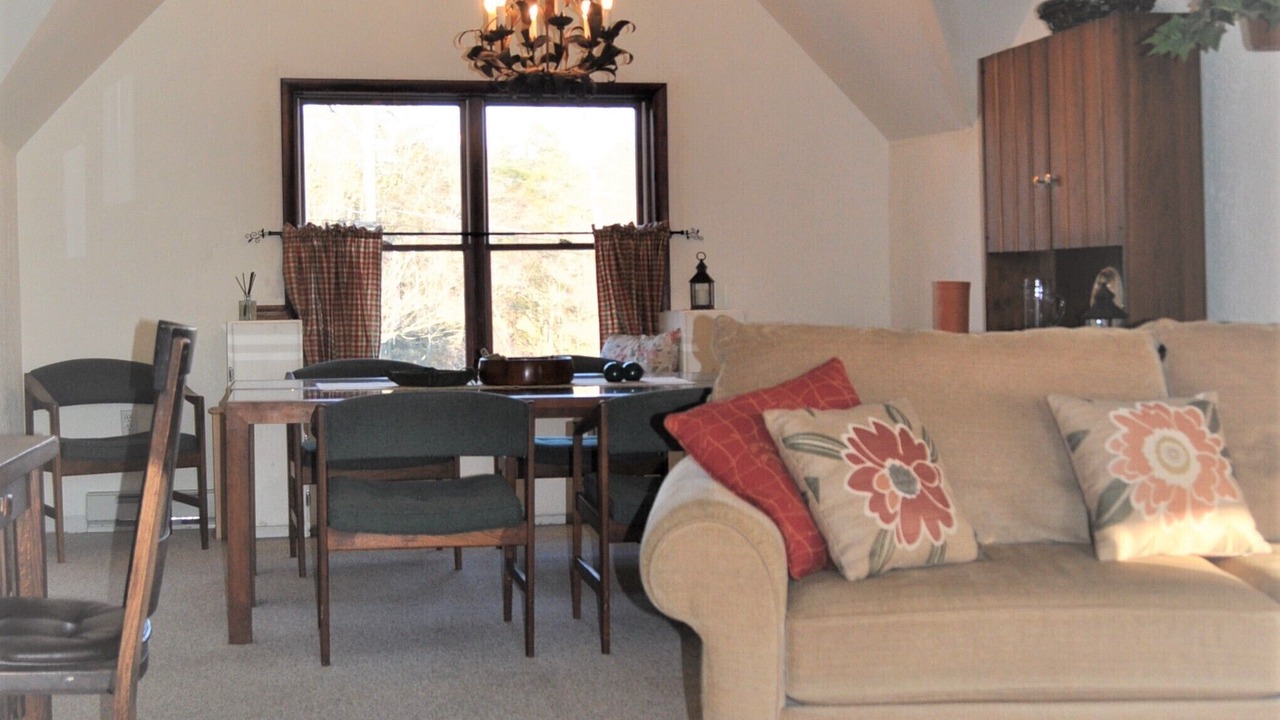 Photo of Livingroom in Eagles Mere