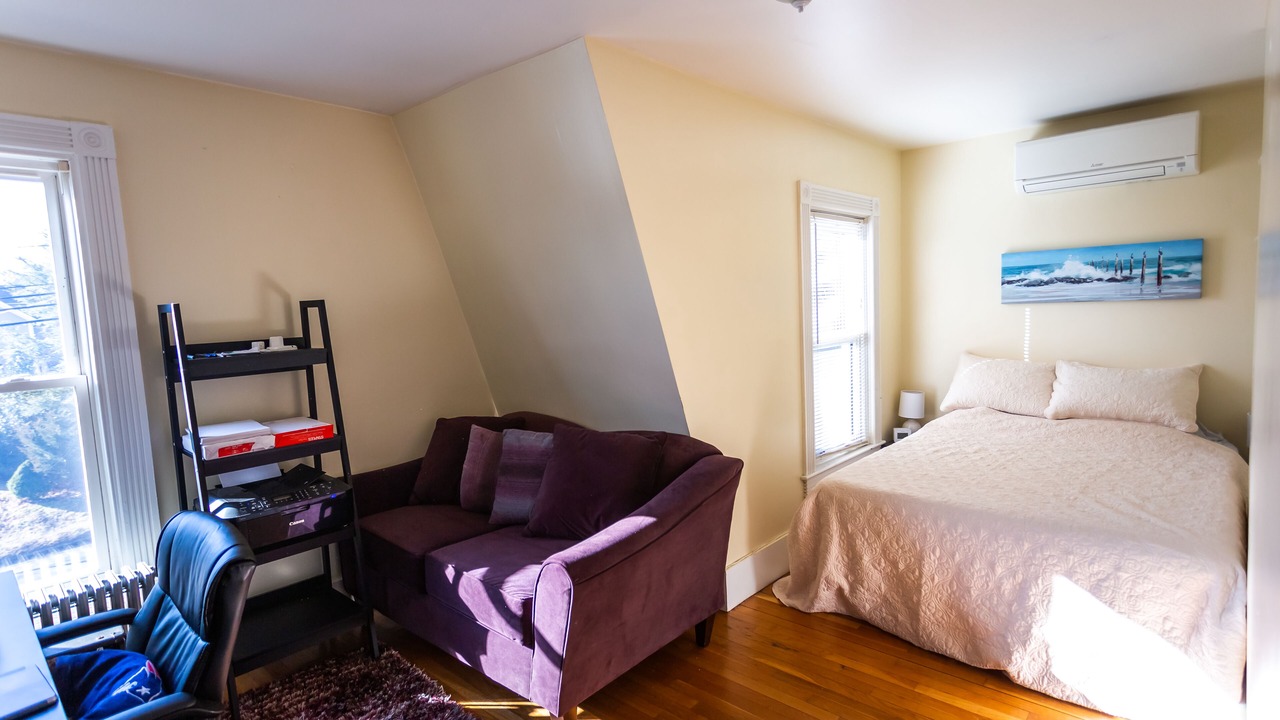 Photo of Bedroom in Wakefield-Peacedale