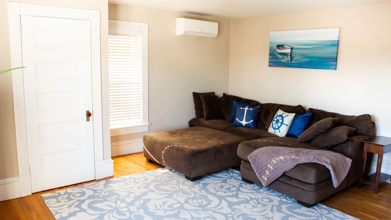 Photo of Bedroom in Wakefield-Peacedale