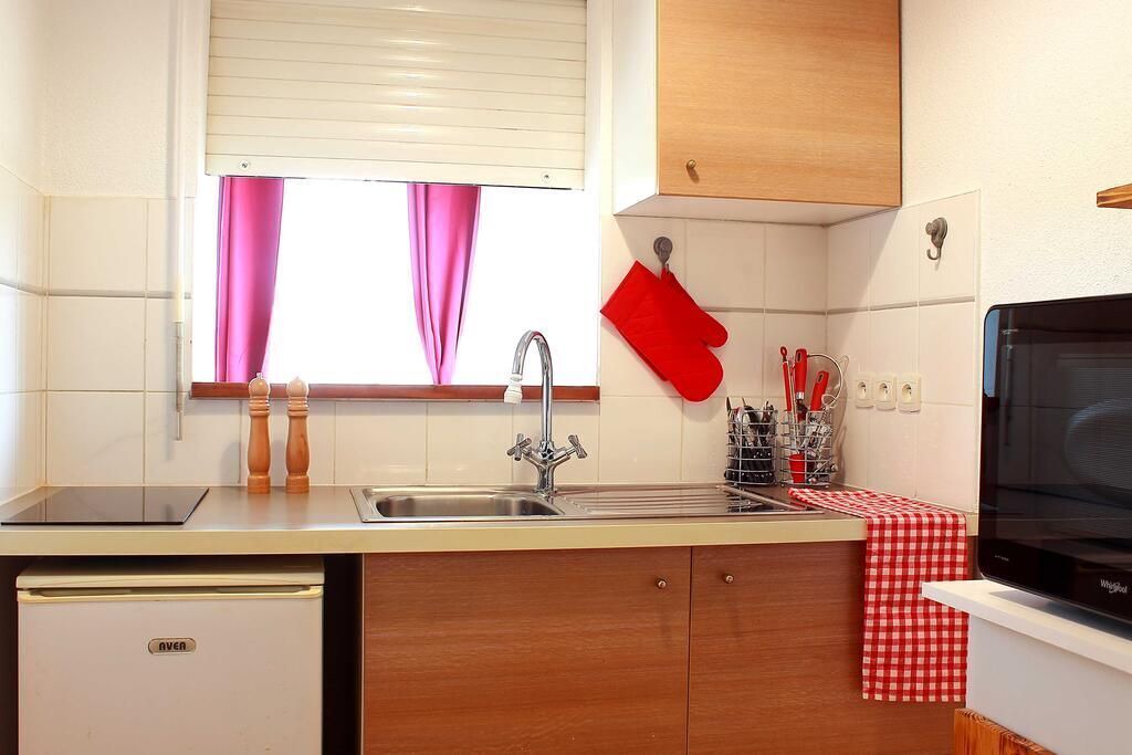 Photo of Kitchen in Circuit 1C1