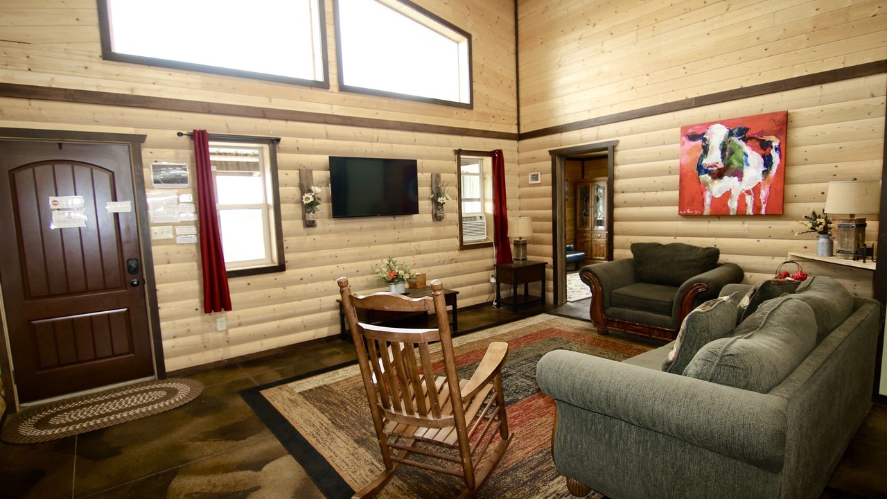 Photo of Livingroom in Monticello