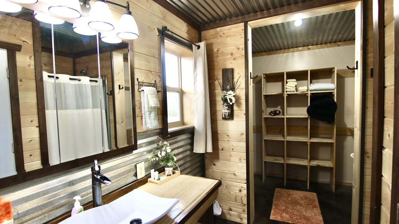 Photo of Bathroom in Monticello