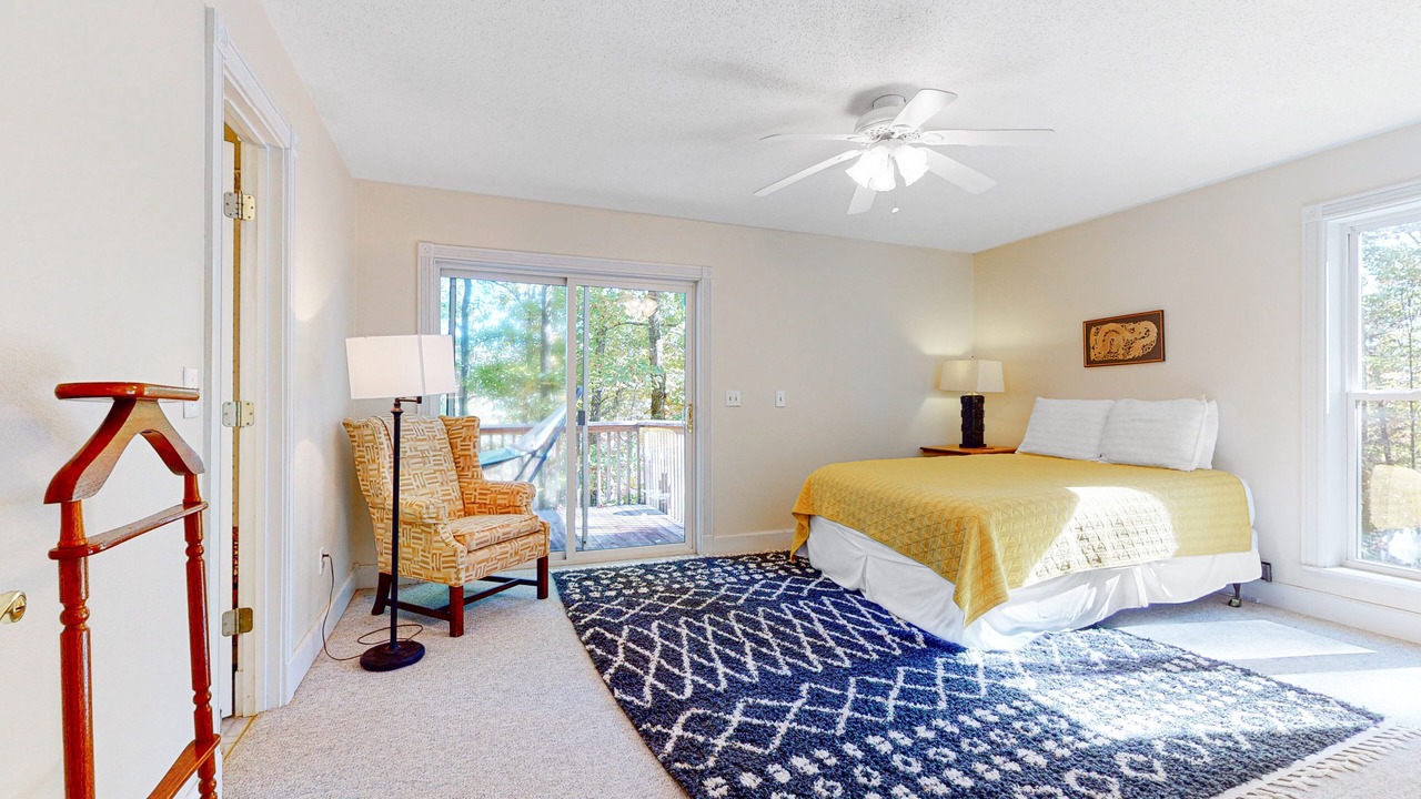 Photo of Bedroom in Clarkesville
