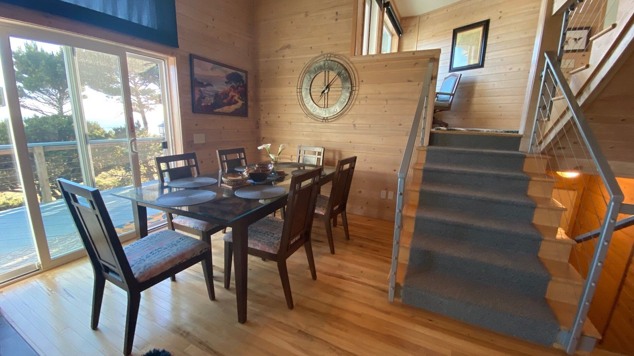 Photo of Bedroom in Port Orford