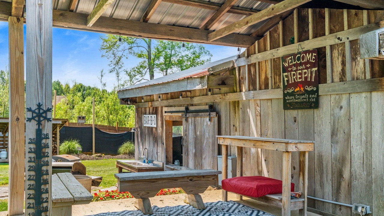 Photo of Outdoor in Thompson