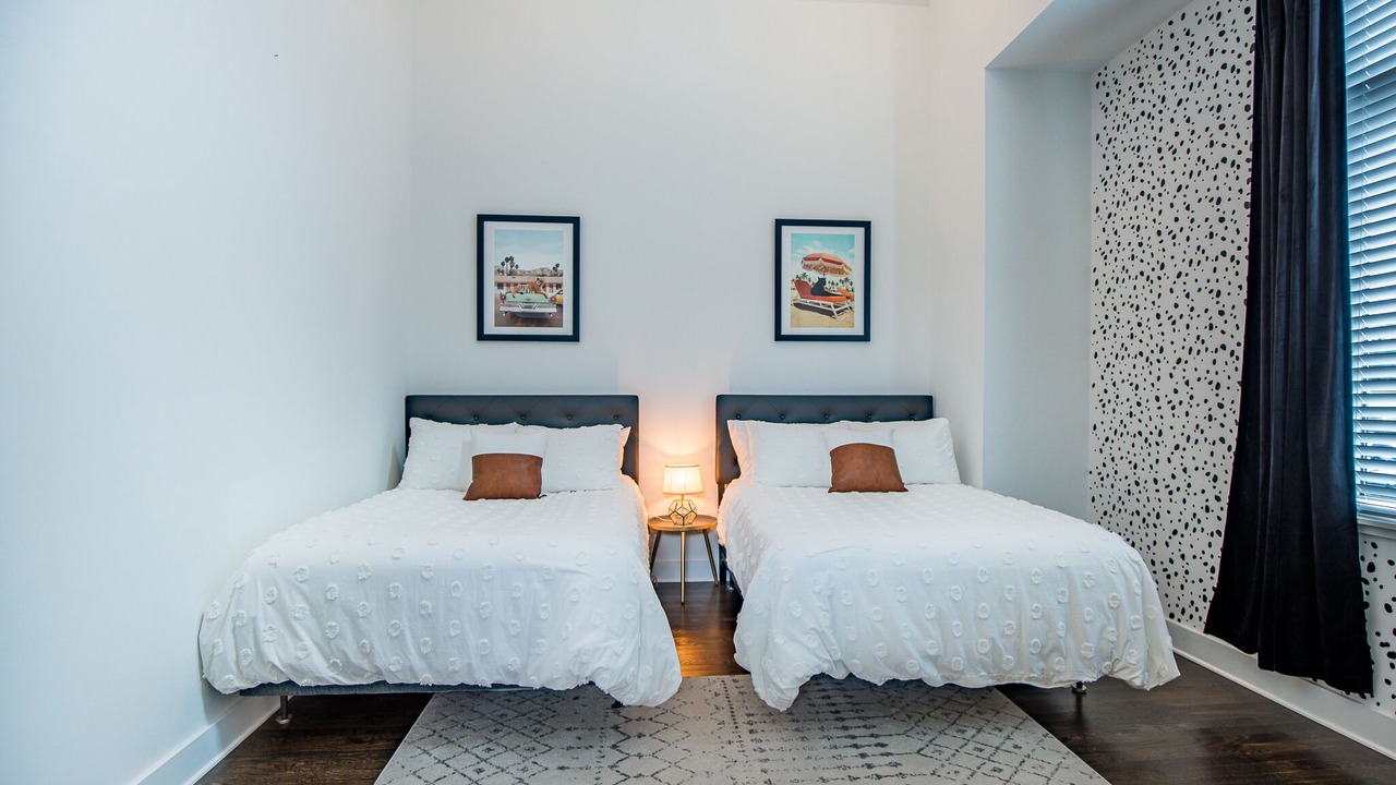 Photo of Bedroom in Inglewood