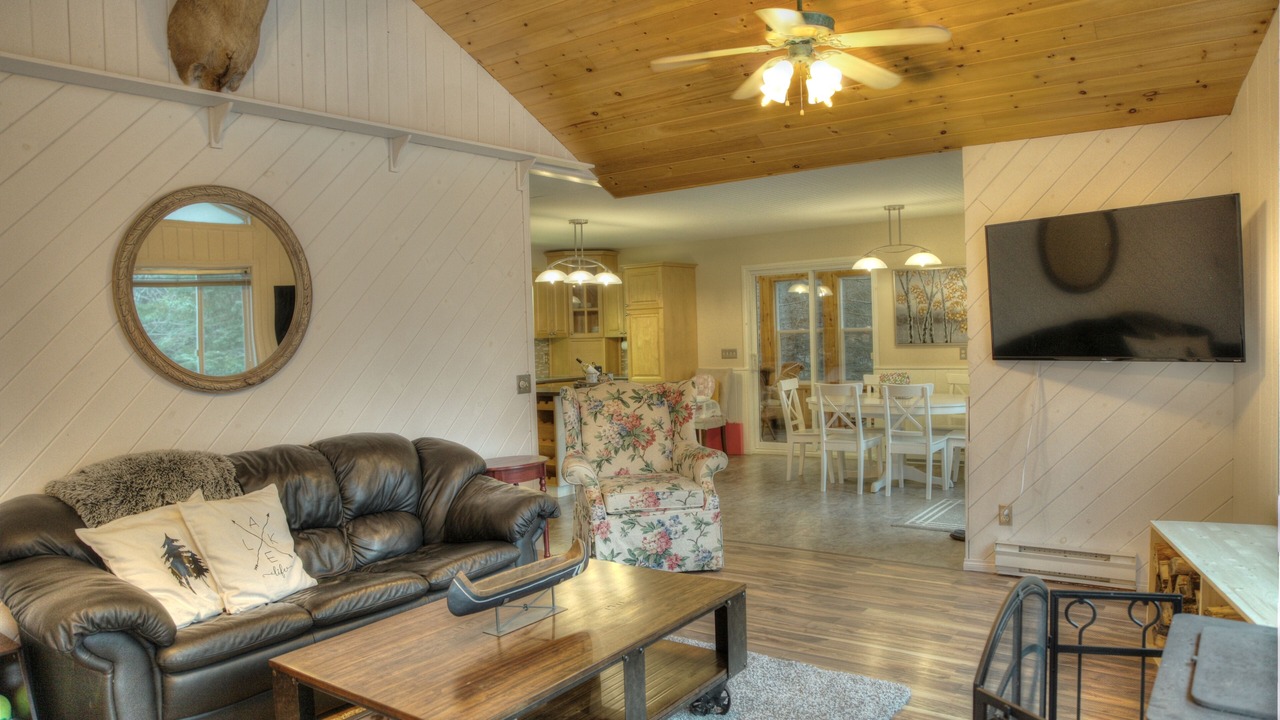 Photo of Livingroom in Manitoba