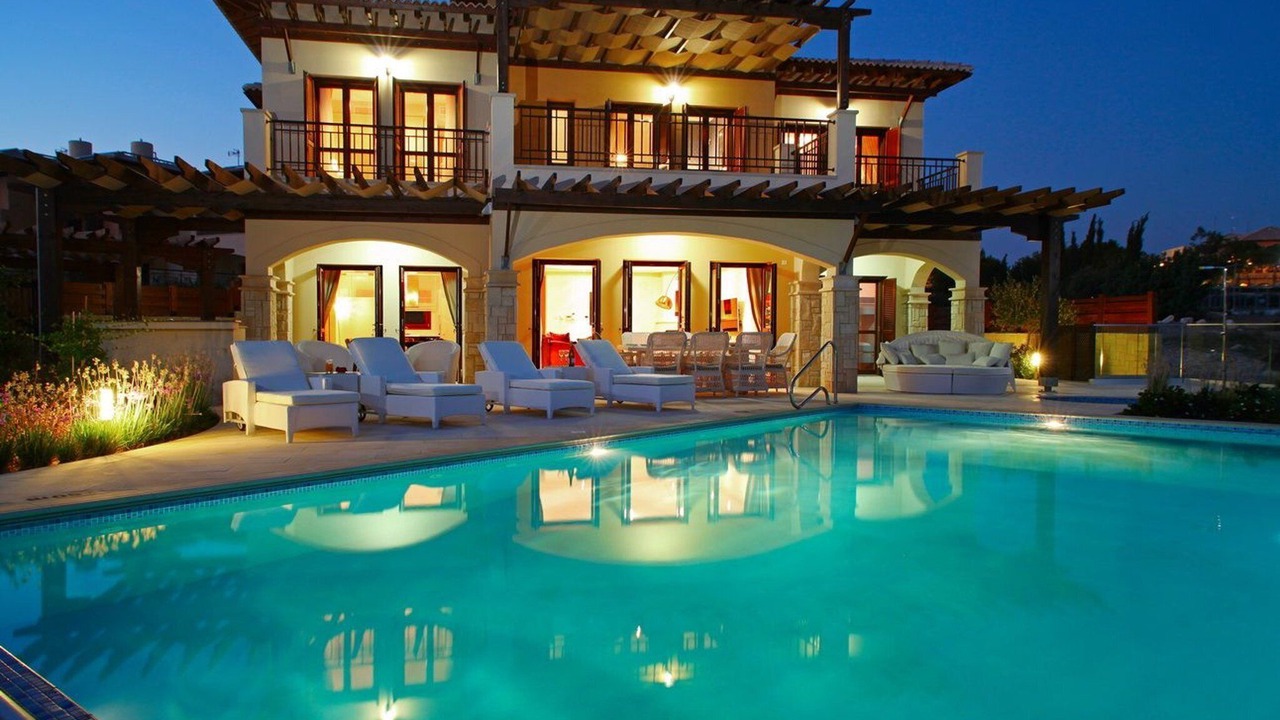 Photo of Others in Aphrodite Hills