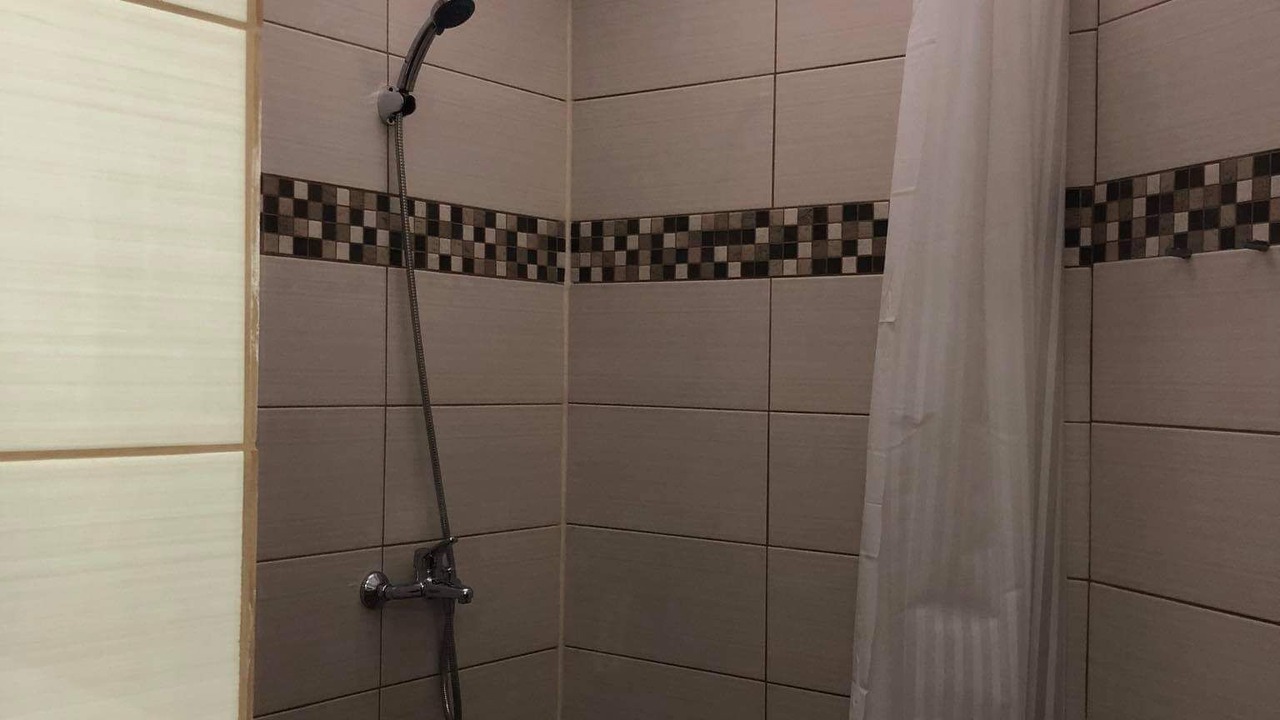 Photo of Bathroom in Drama