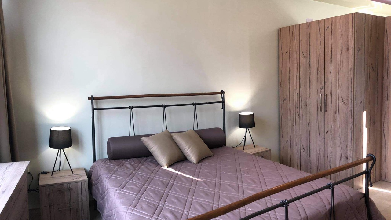 Photo of Bedroom in Drama