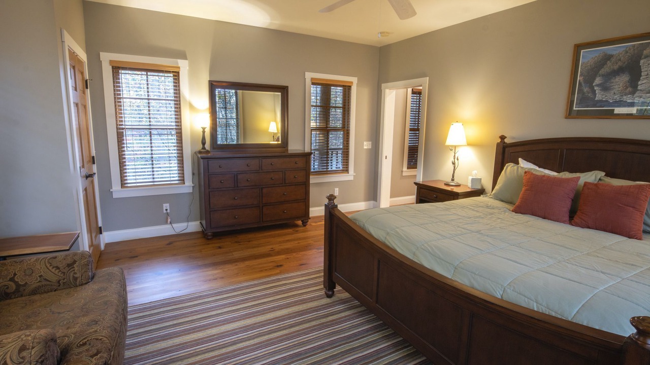 Photo of Bedroom in Victor