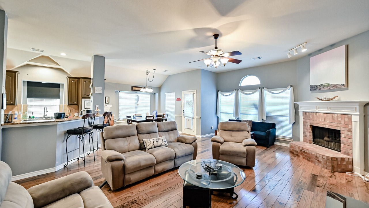 Photo of Livingroom in South Arlington